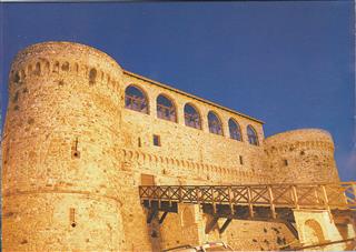 castello di civitacampomarano
